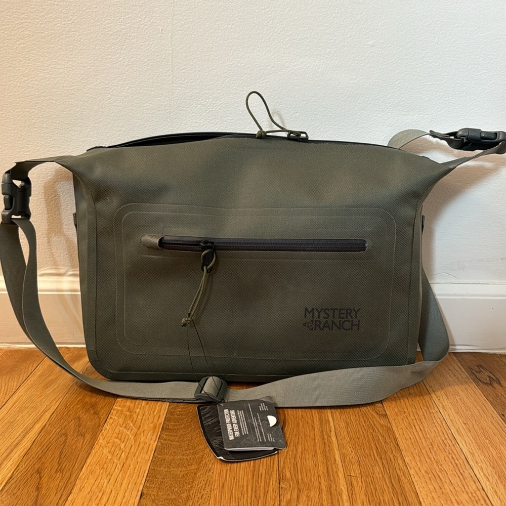 Mystery Ranch High Water Shoulder Bag NWT - Foliage